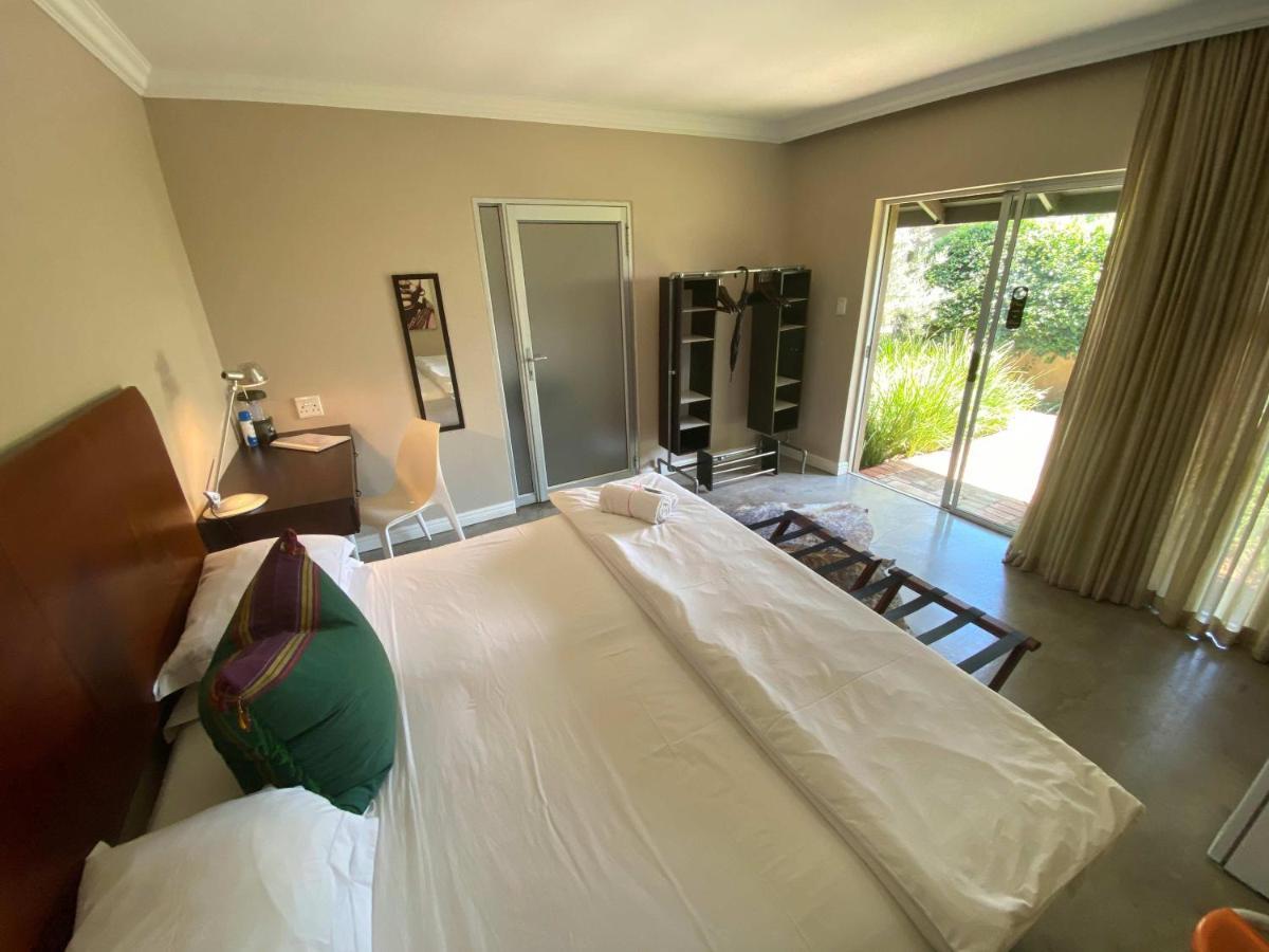 Eagles View Guest House And Business Centre 鲁德普特 外观 照片