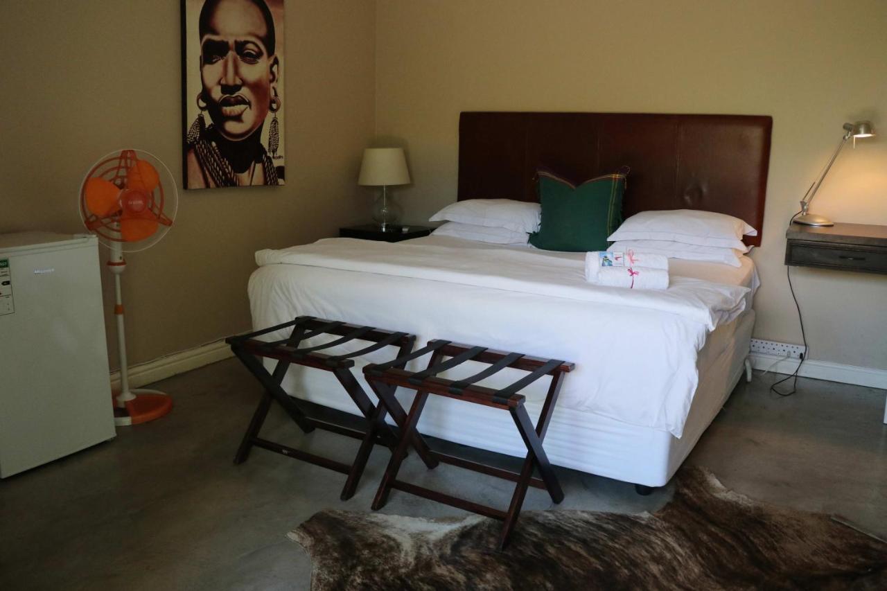 Eagles View Guest House And Business Centre 鲁德普特 外观 照片