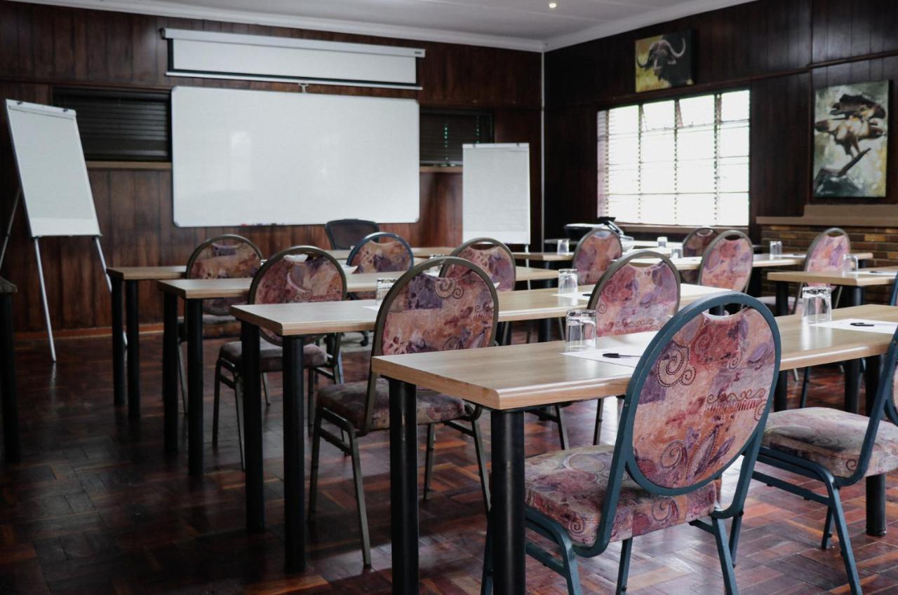 Eagles View Guest House And Business Centre 鲁德普特 外观 照片