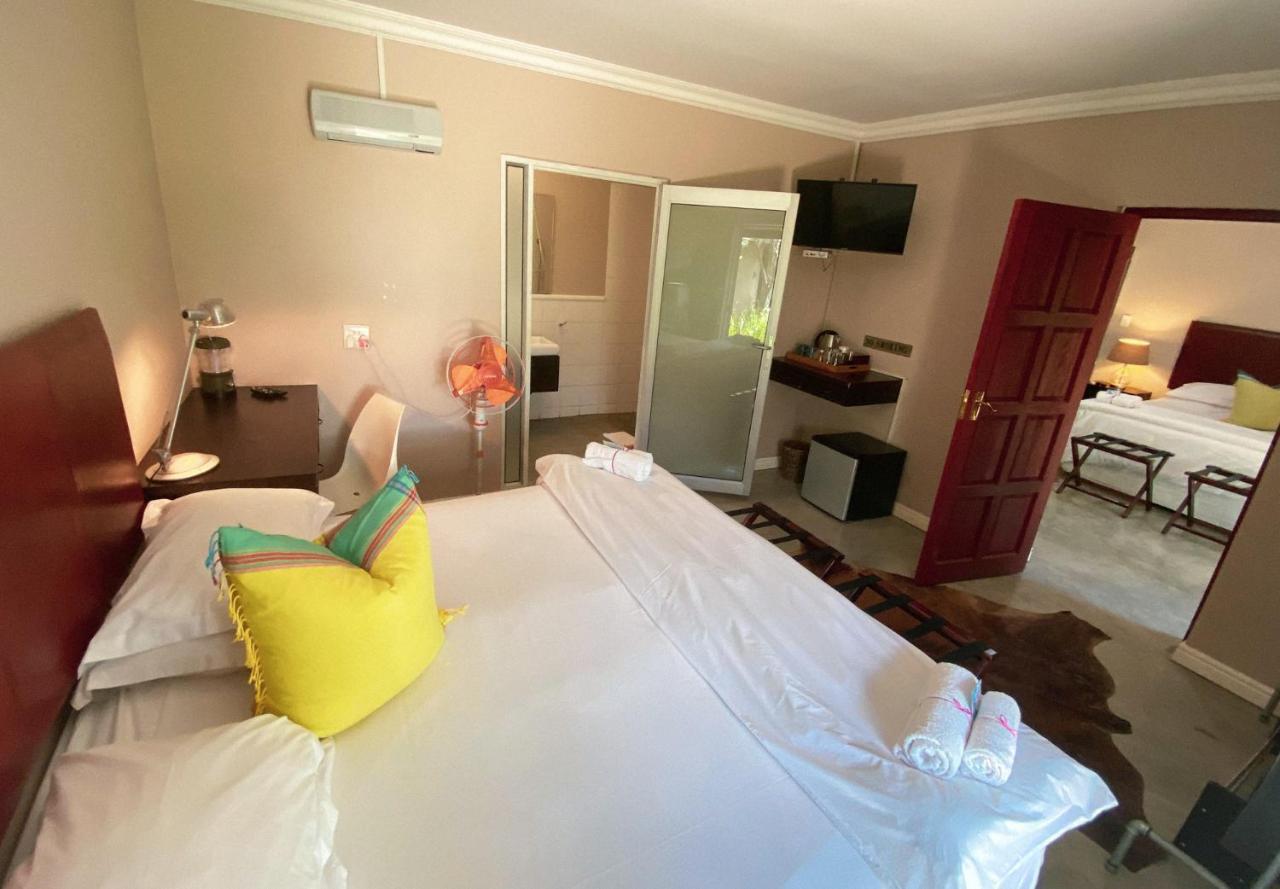 Eagles View Guest House And Business Centre 鲁德普特 外观 照片